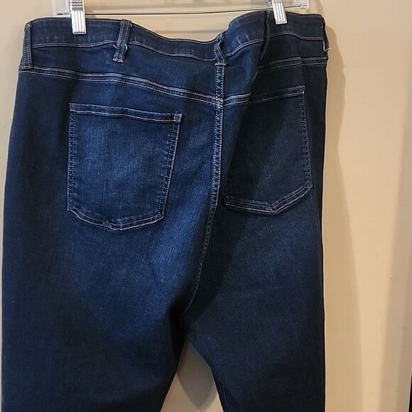 Torrid sky high skinny crop 5 button down - Picture 5 of 5